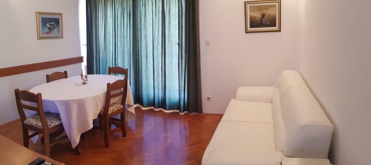 Apartmani Maria Vis Island Zewnętrze zdjęcie